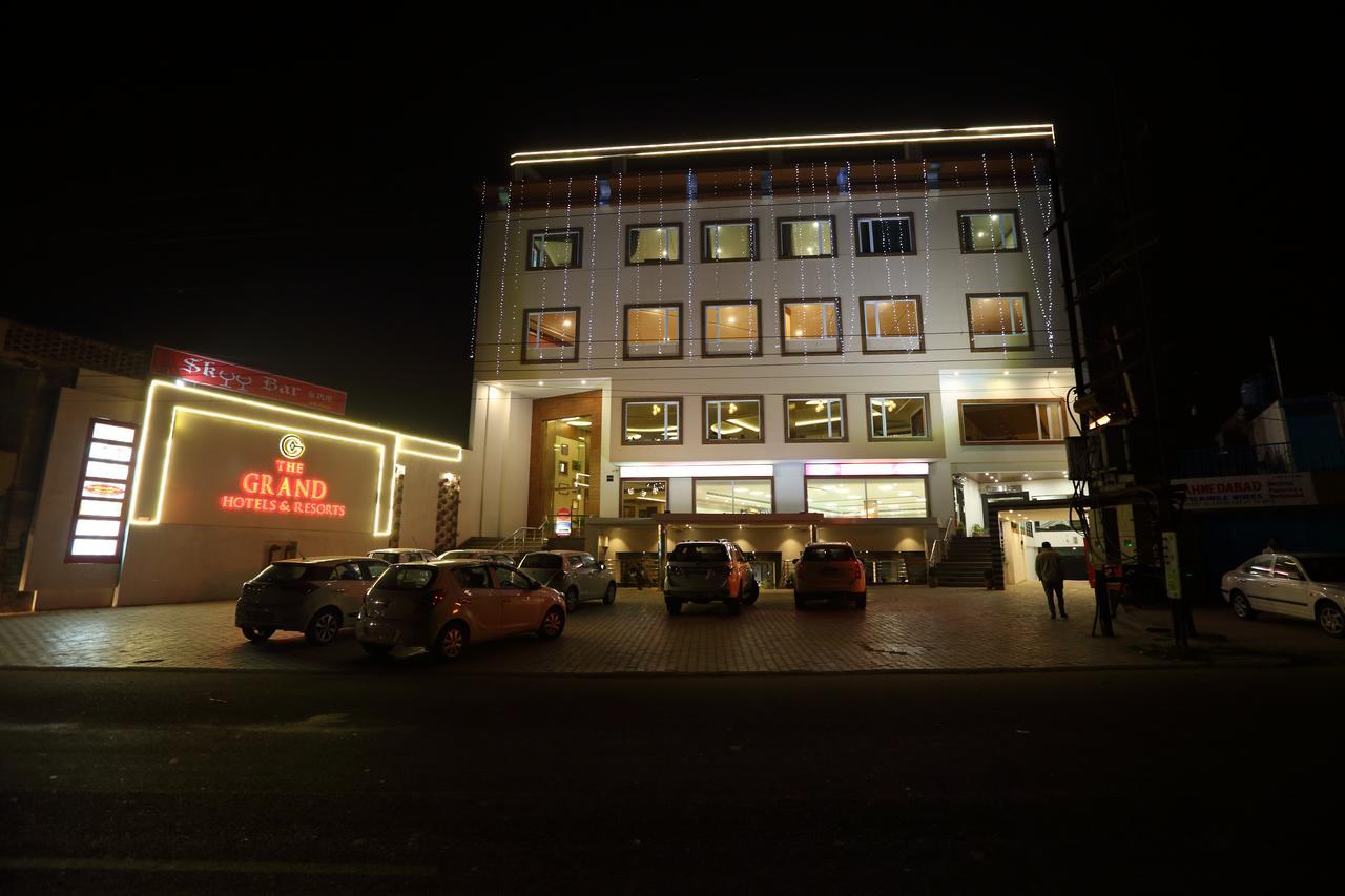 Grand Hotel Nawanshahr Nawashahr Bagian luar foto