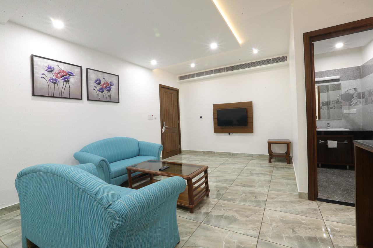 Grand Hotel Nawanshahr Nawashahr Bagian luar foto