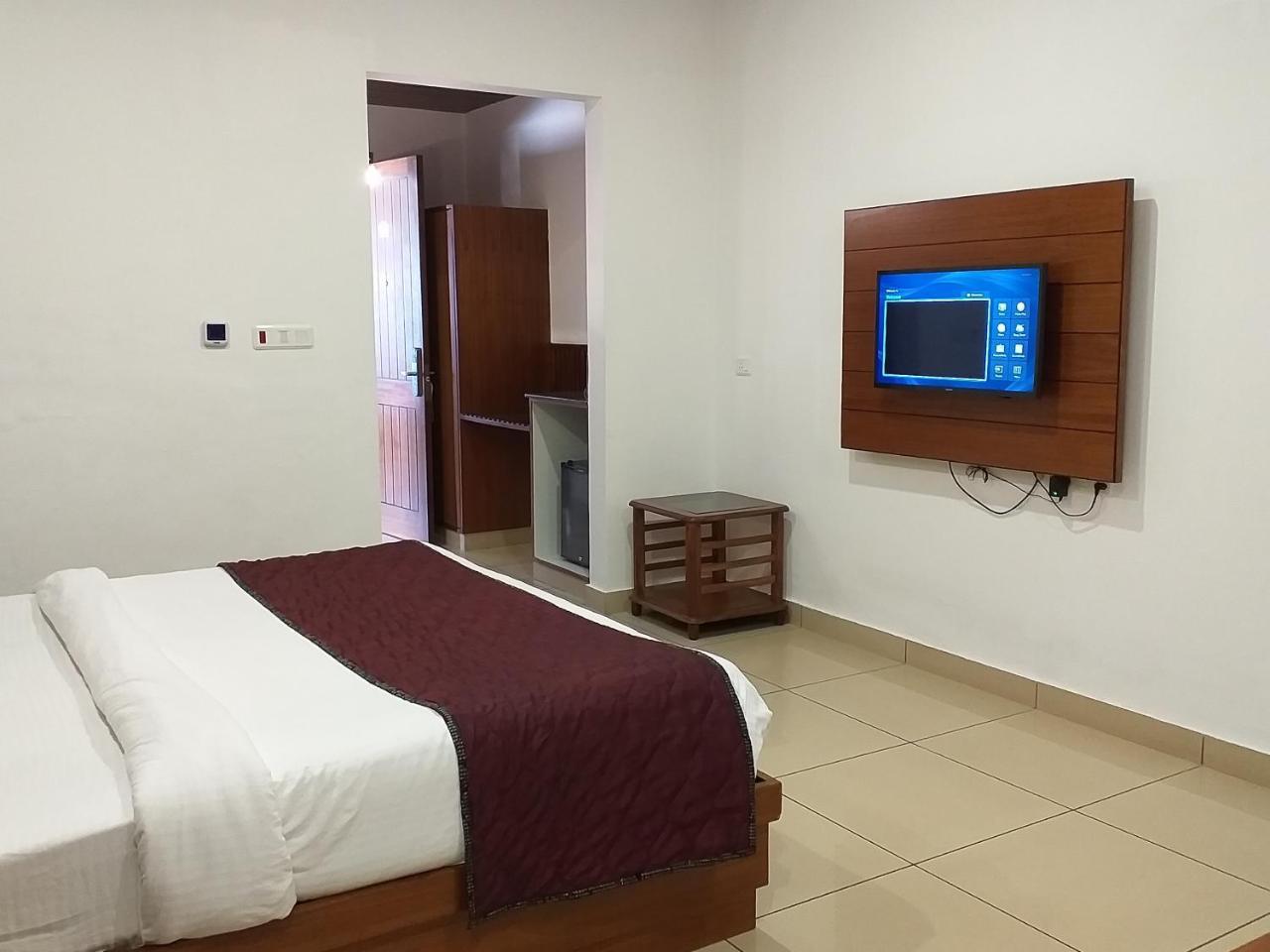 Grand Hotel Nawanshahr Nawashahr Bagian luar foto