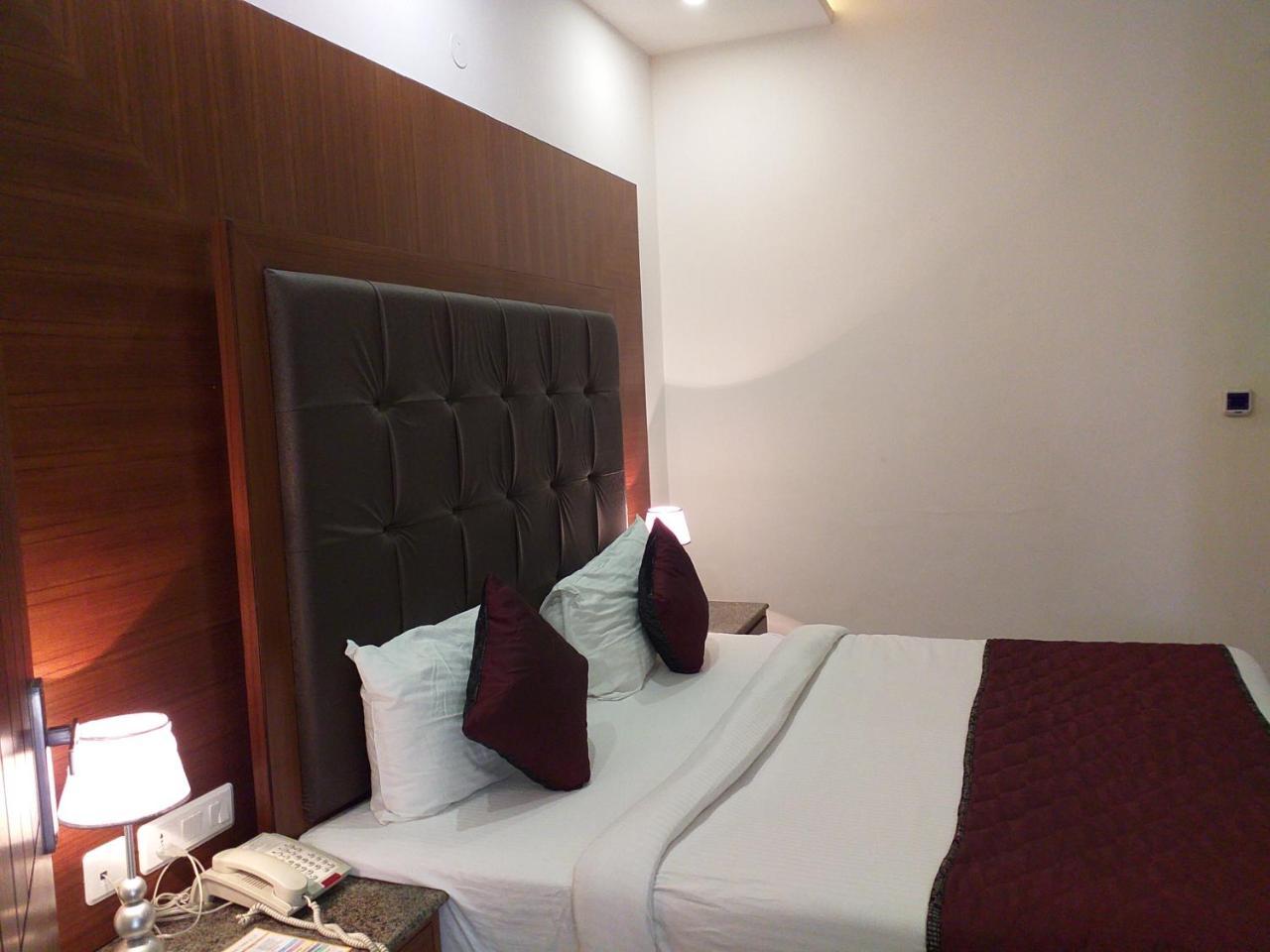 Grand Hotel Nawanshahr Nawashahr Bagian luar foto