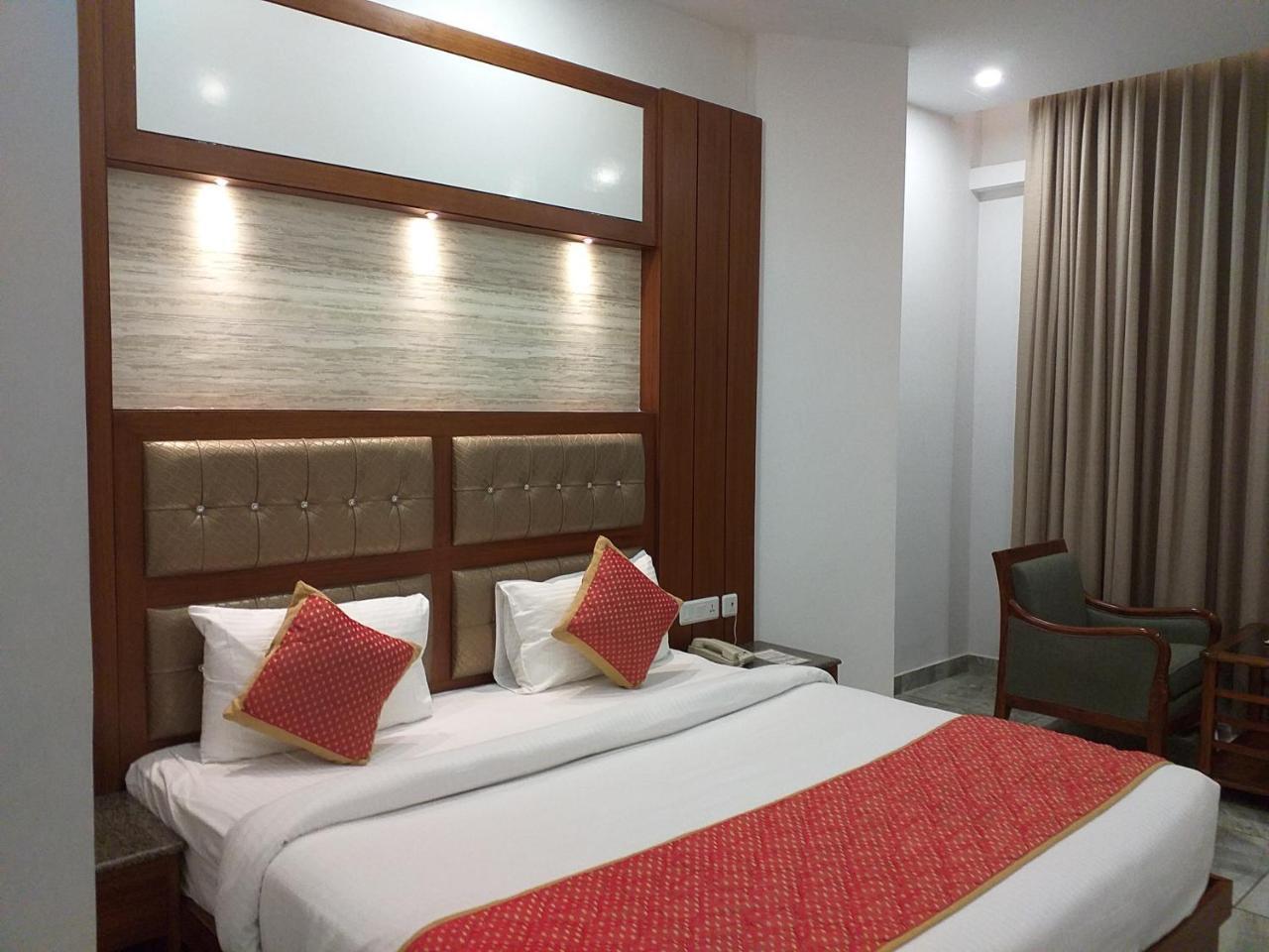 Grand Hotel Nawanshahr Nawashahr Bagian luar foto